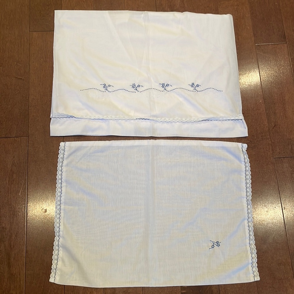 Vintage Toddler Sheet and Pillowcase